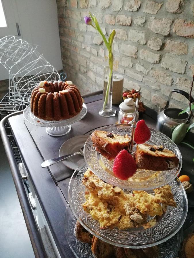 Zucchero Sui Baffi- Food Lovers B&B 만토바 외부 사진